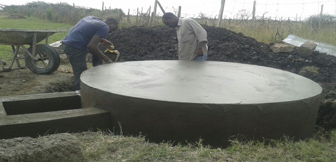 Water tank installation